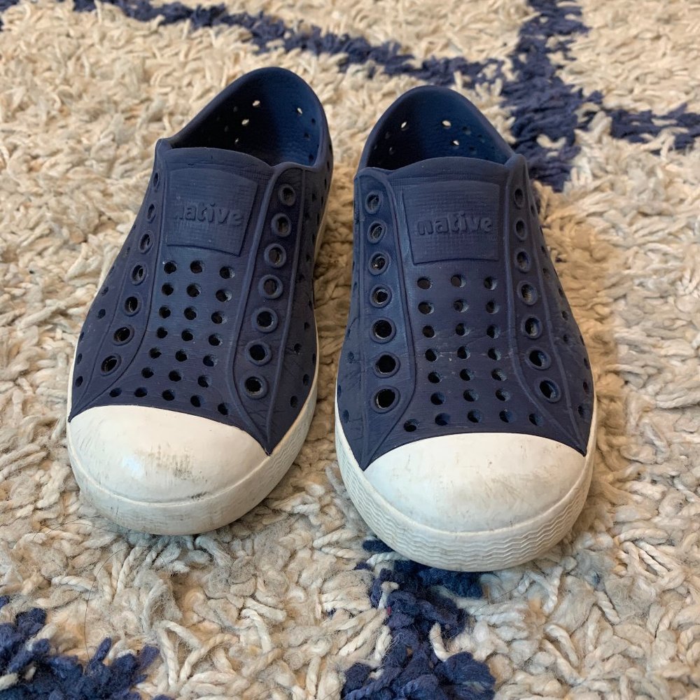 Native Kid's Jefferson Slip-On Sneaker Navy Size 8